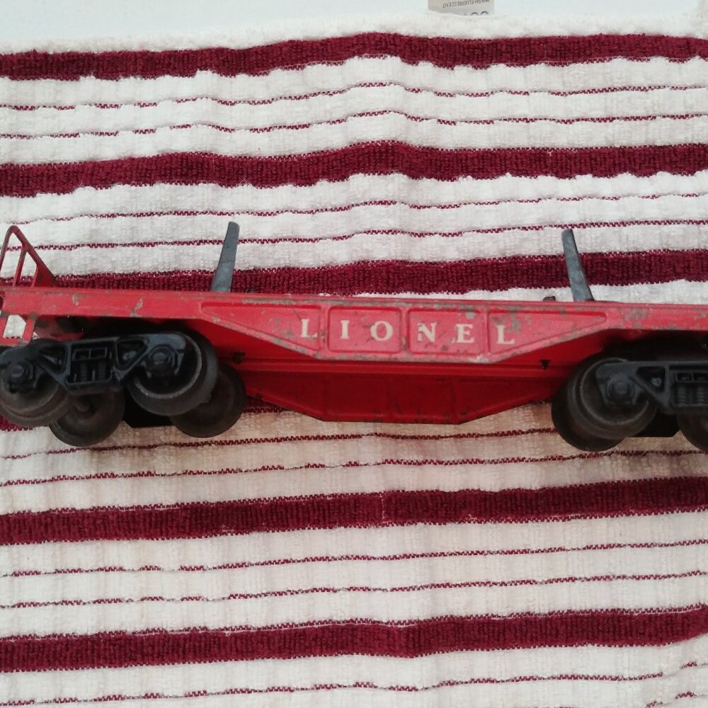 O Scale Trains Lionel Red All Metal Flat Car, with Knuckle couplers